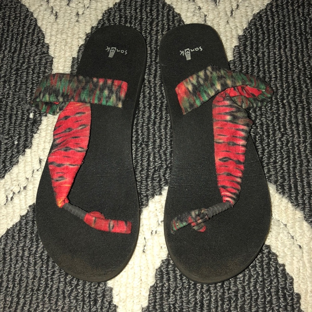 Sanuk sandals